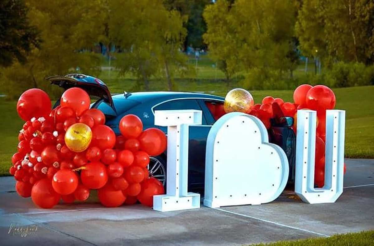 I love You Heart Letter and Balloon Arrangement by All Bright Party